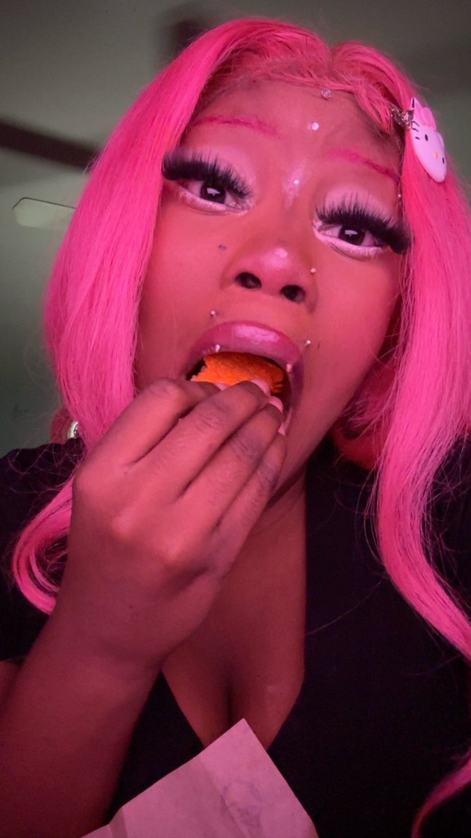 ☆𝐃 ྀིྀི𝐨𝐥𝐥 ☆ tweet media