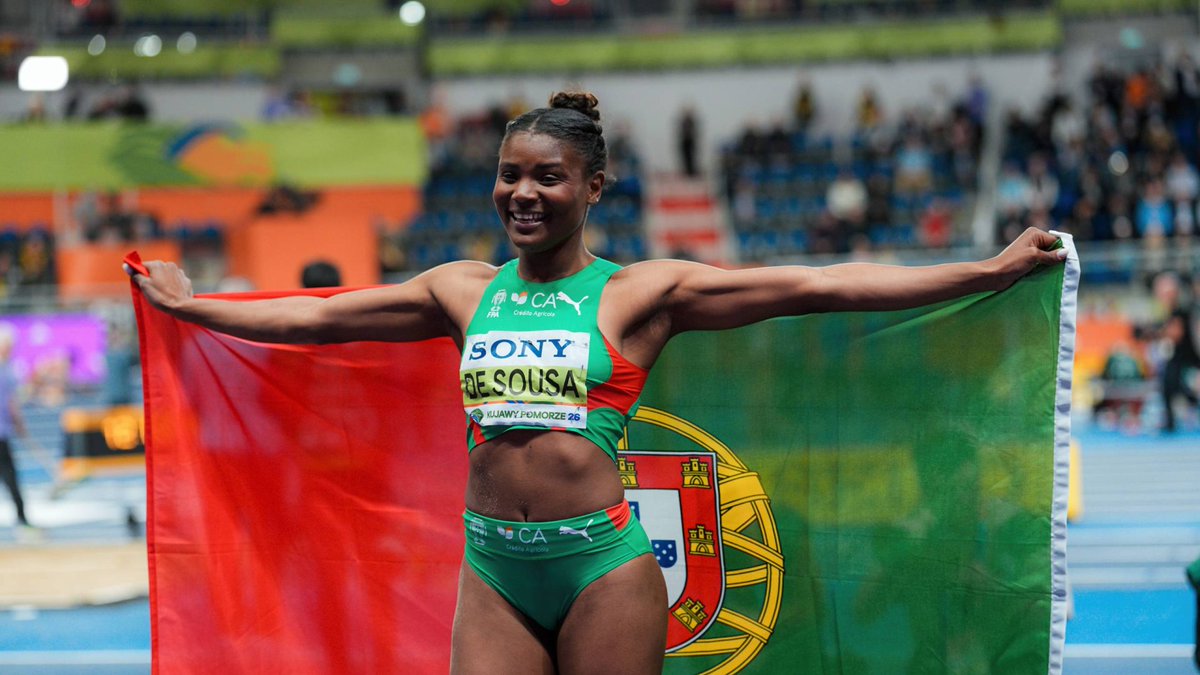 Agate de Sousa é Campeã do Mundo!

Um fantástico salto de 6,92m (melhor marca do ano) garantiu o ouro e colocou Portugal de novo no topo, 18 anos após Naide Gomes.

A Fundação do Desporto parabeniza a Agata e toda a equipa técnica por este feito histórico!

#Atletismo #Portugal