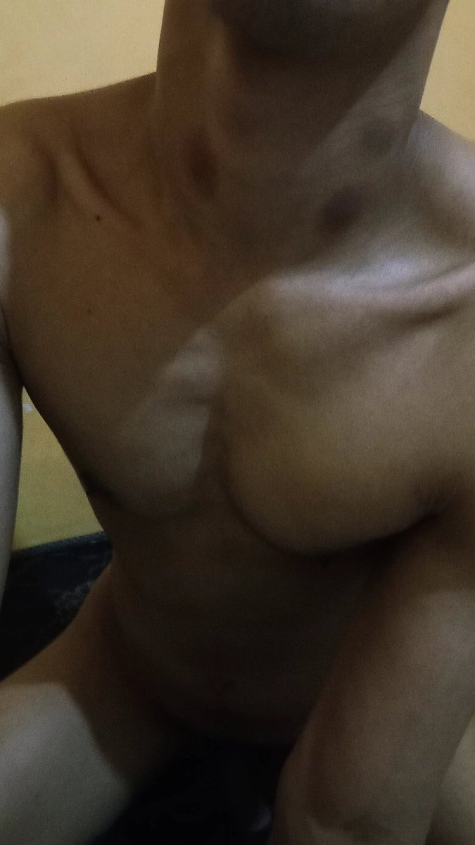 birthsidee tweet media