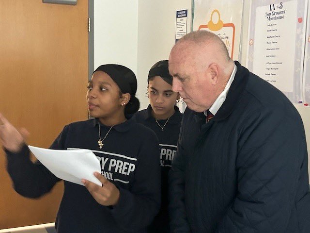 EdforBoston's tweet image. Thank you Roxbury Prep @BostonSchools for inviting me to visit your school this morning. It's critical to empower our students to become informed, active participants in their communities to help shape the future of our democracy. Boston works best when we work together! #bospoli