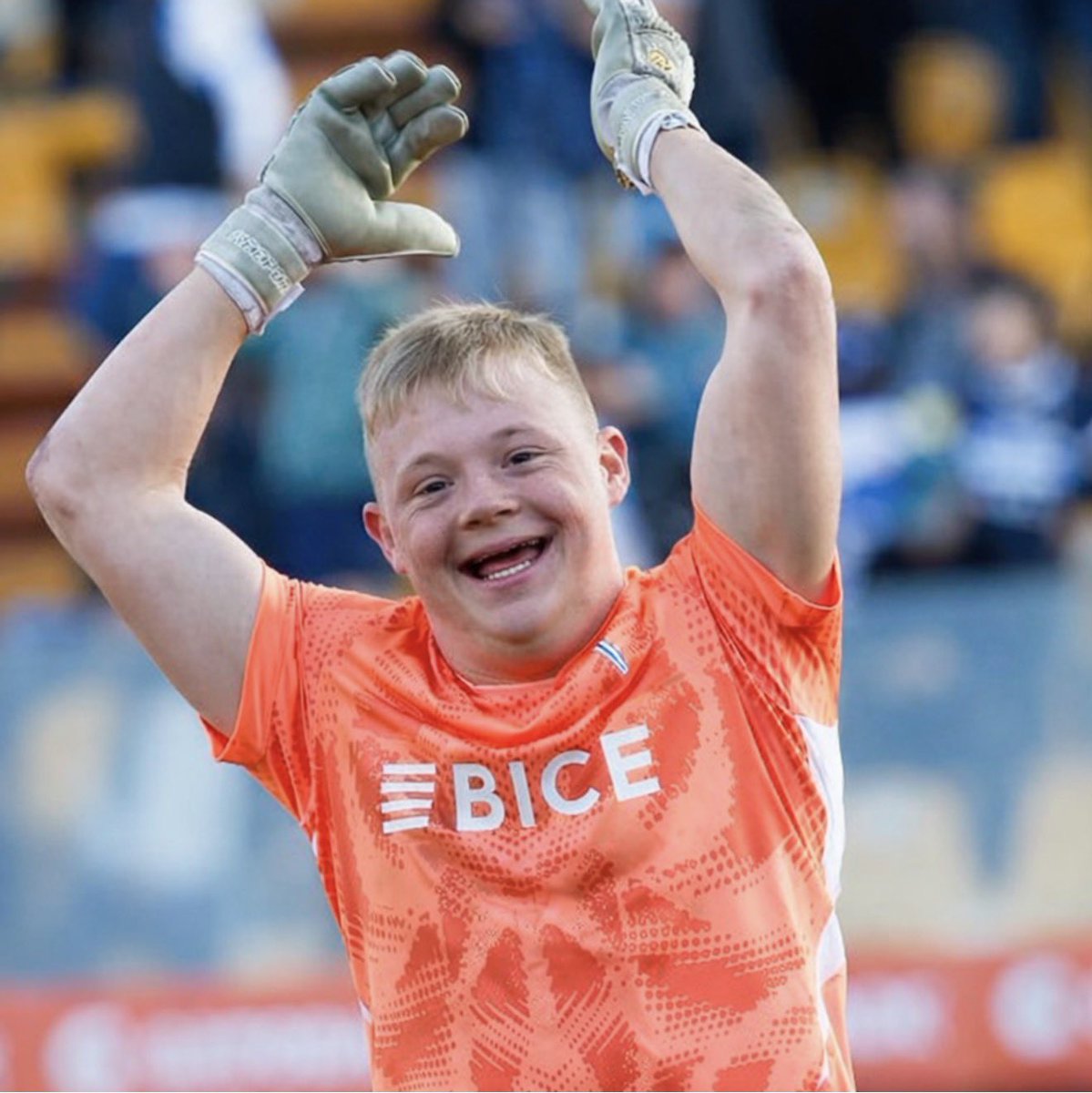 Papi Tagle 🇫🇮🇩🇪🇨🇱🖐️ tweet media