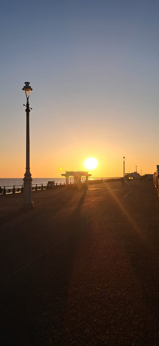 MenWalkTalk tweet media