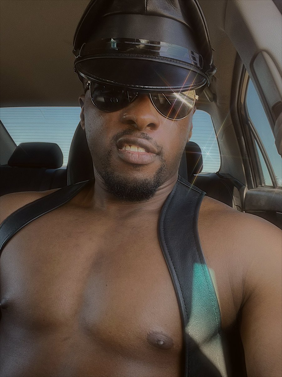 Leather Pig tweet media