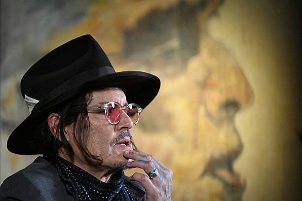 Johnny Depp tweet media