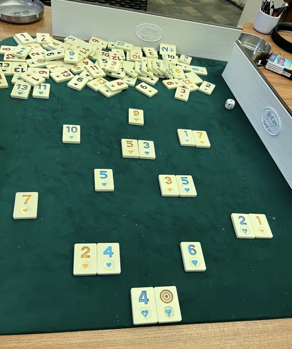 biraz okey oynayalım dedik ağlıyorum şu an