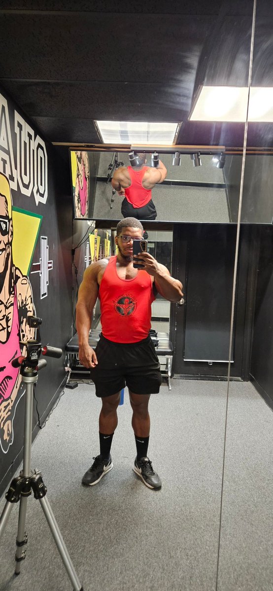 Swolecerer Supreme tweet media