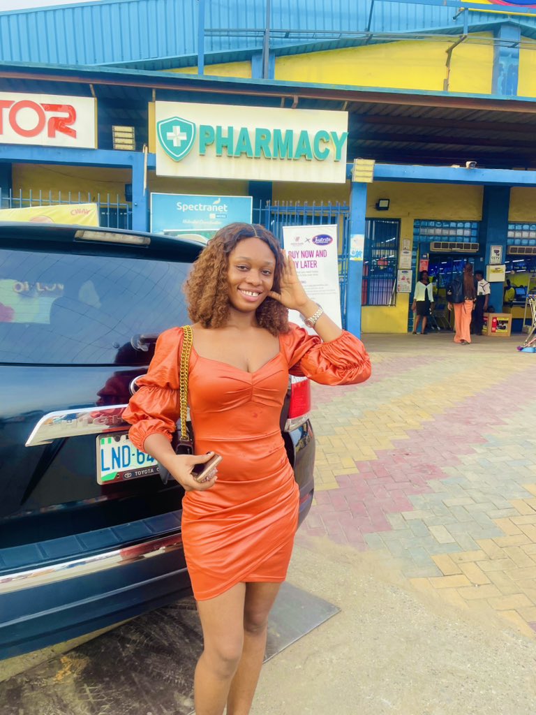 Dr Betty 🦍 tweet media