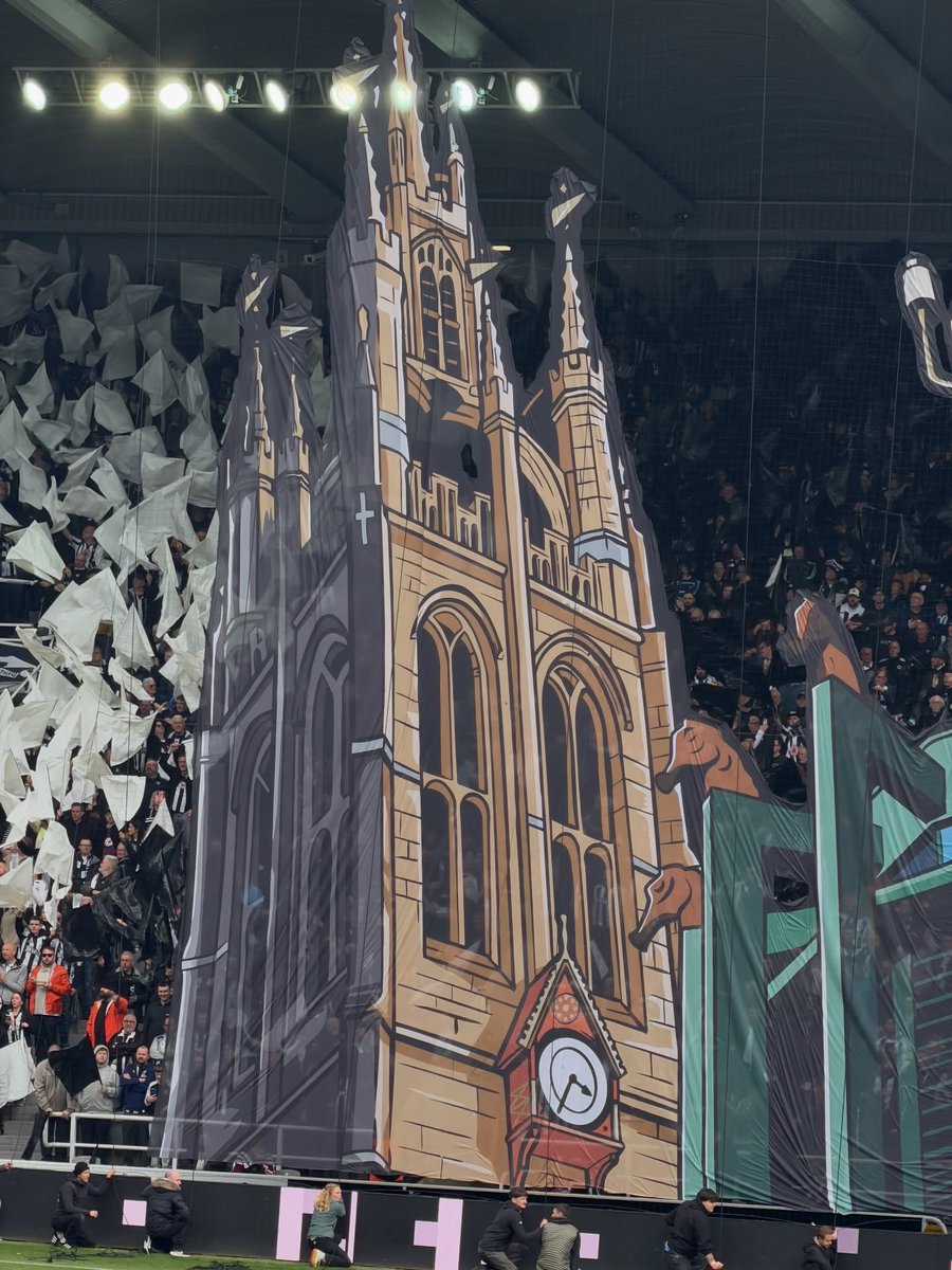 𝕊𝕋𝔸ℕ𝔻 𝕐𝕆𝕌ℝ 𝔾ℝ𝕆𝕌ℕ𝔻 👊 tweet media