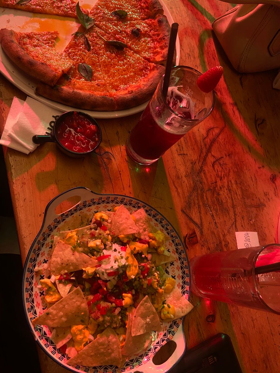 chui ˖𓂃.☘︎ ݁˖ tweet media