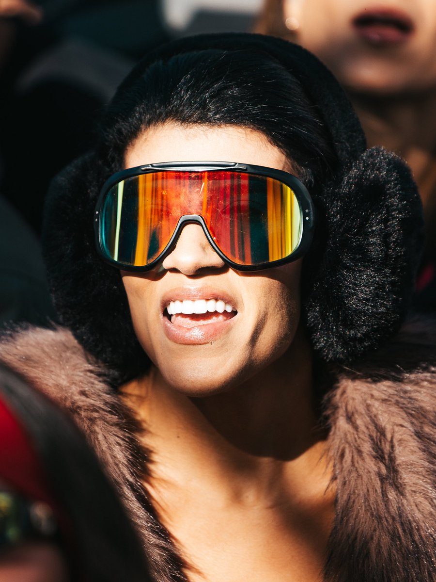 Tomorrowland tweet media