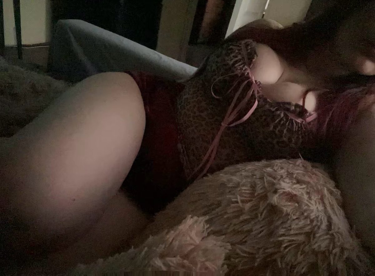 bella🐆 tweet media