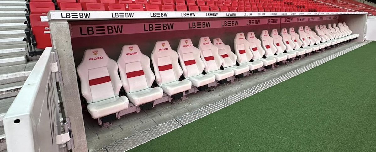 саша tweet media