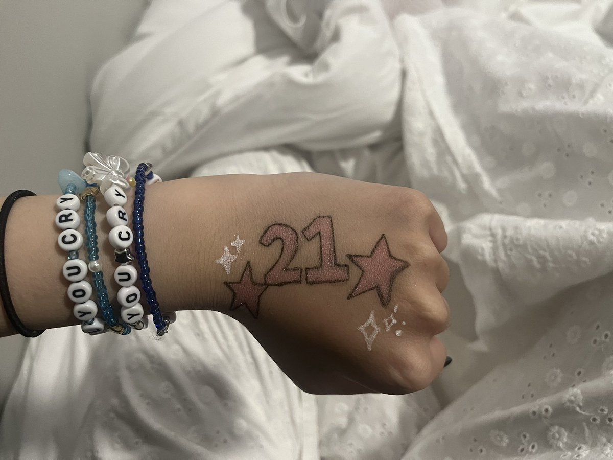 angel ♪‧₊˚ tweet media