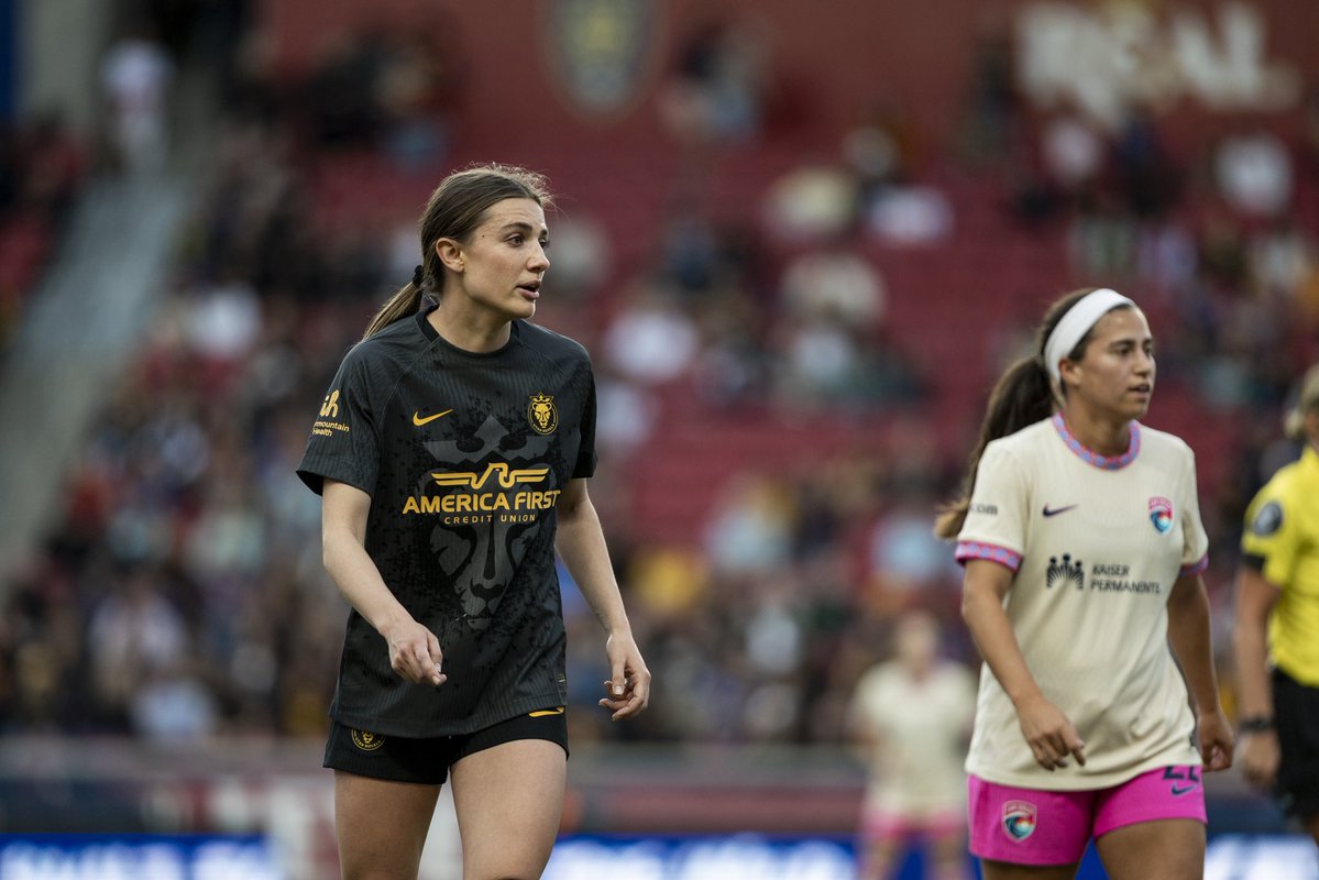 URFC FAN tweet media