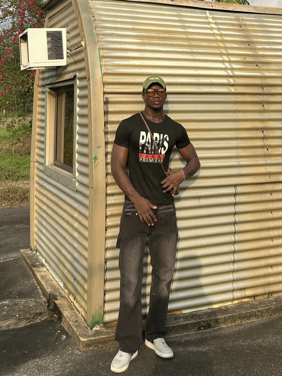 A_boycandy tweet media