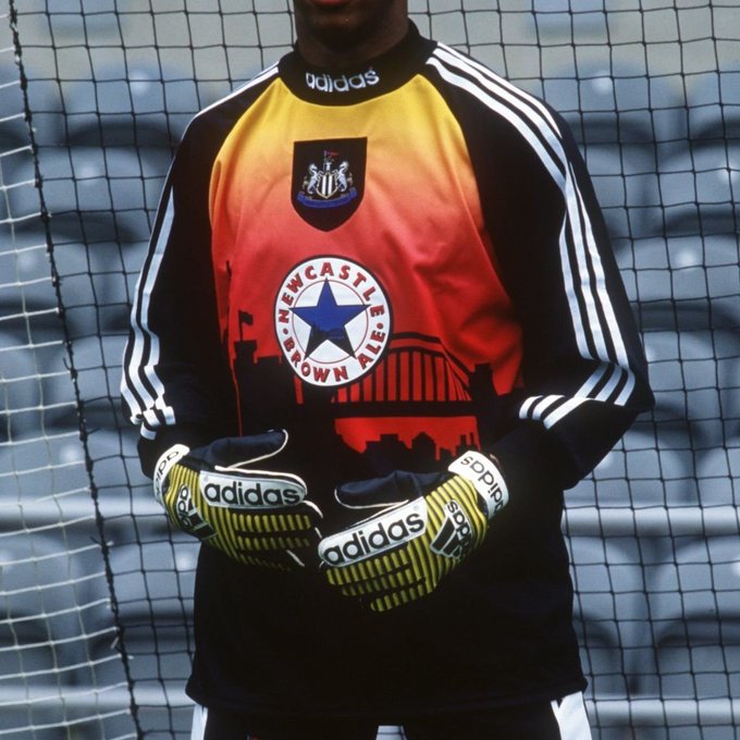 The Extreme Football Enthusiast tweet media