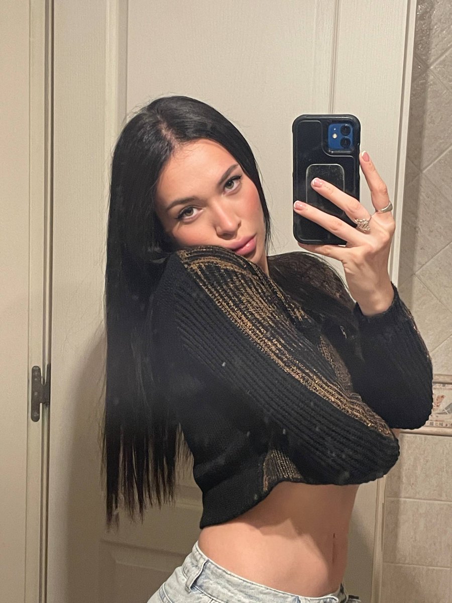 Chloé & Camille tweet media