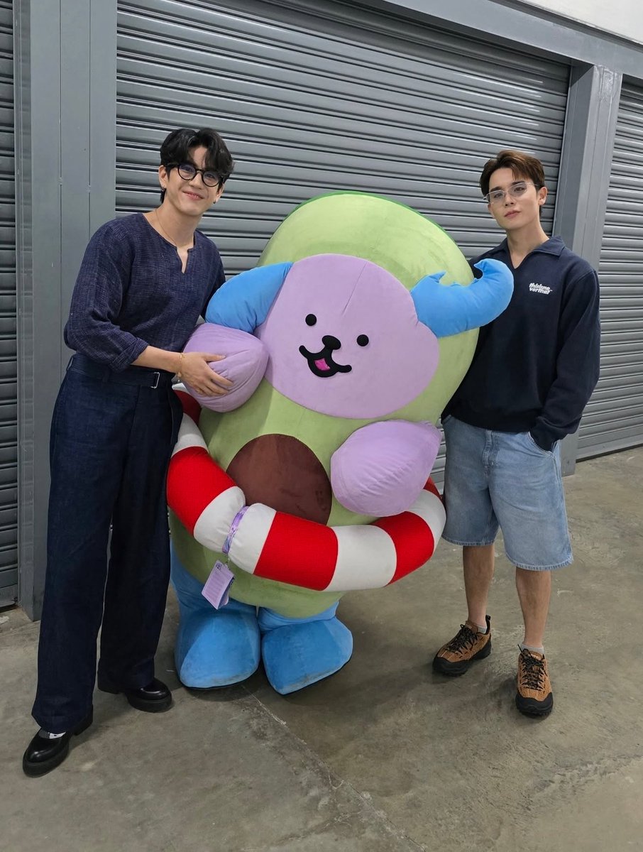 ocesa_kpop's tweet photo. Conozcan mapa, precios, paquetes VIP y Upgrades para el fan meeting de JimmySea &amp; Avocean en México🥑🌊🛟 
🗓️: 28 de Octubre
📍: Teatro Metropólitan 
#PreventaBanamex: 25 de Marzo, 11:00 a.m. https://t.co/UEsfO1tXg3