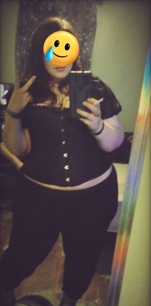 AmandaMoon tweet media