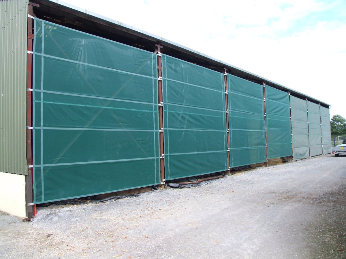 ClonmelCovers's tweet image. Our Easy Fit Windbreakers Come in lots of different lengths  and heights because we make them to suit your needs!
#madetomeasure #Irishmade #madetolast