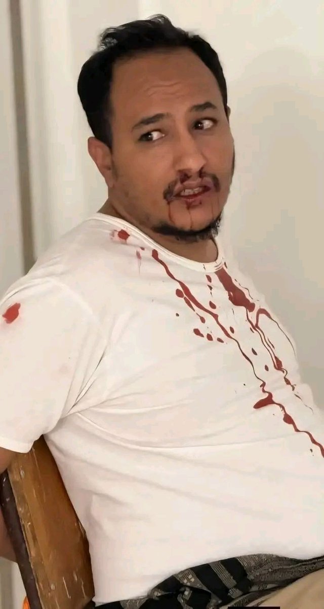 سبحان الله بس 
هذا جلس طول رمضان يقدم محتوى ضد اهل بيت رسول الله 

اليوم شبحوه في السعوديه مع بنات 
#شفتم_كيف