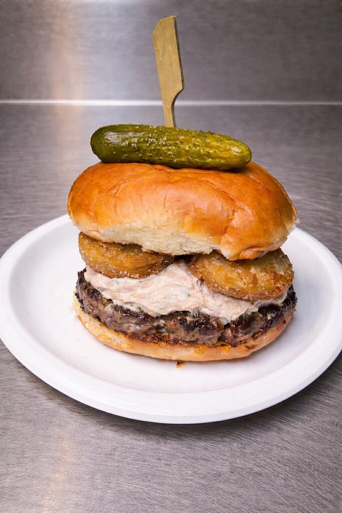 FrenchmanspubR's tweet image. #monday #funday It’s Kinda a Big Dill!
#dillpickle #burger