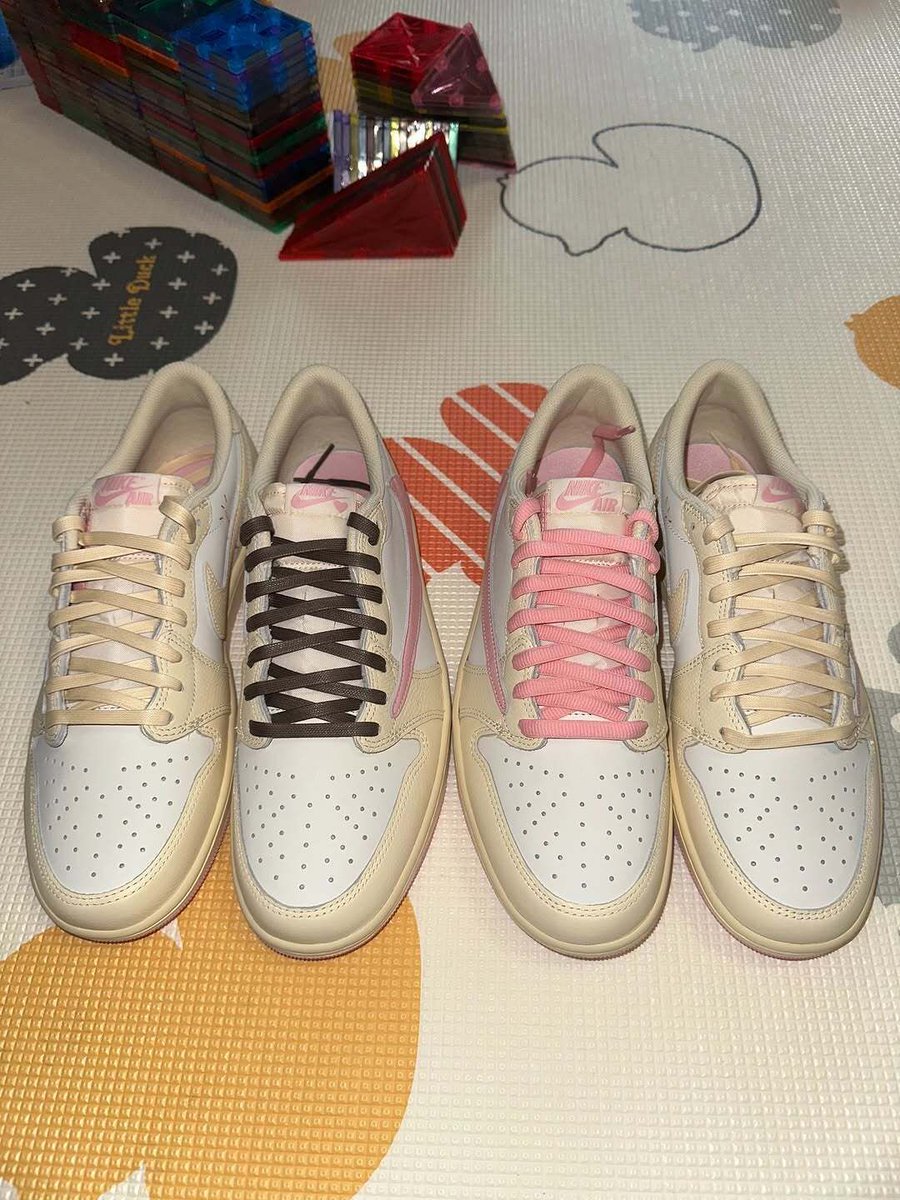 JustFreshKicks tweet media