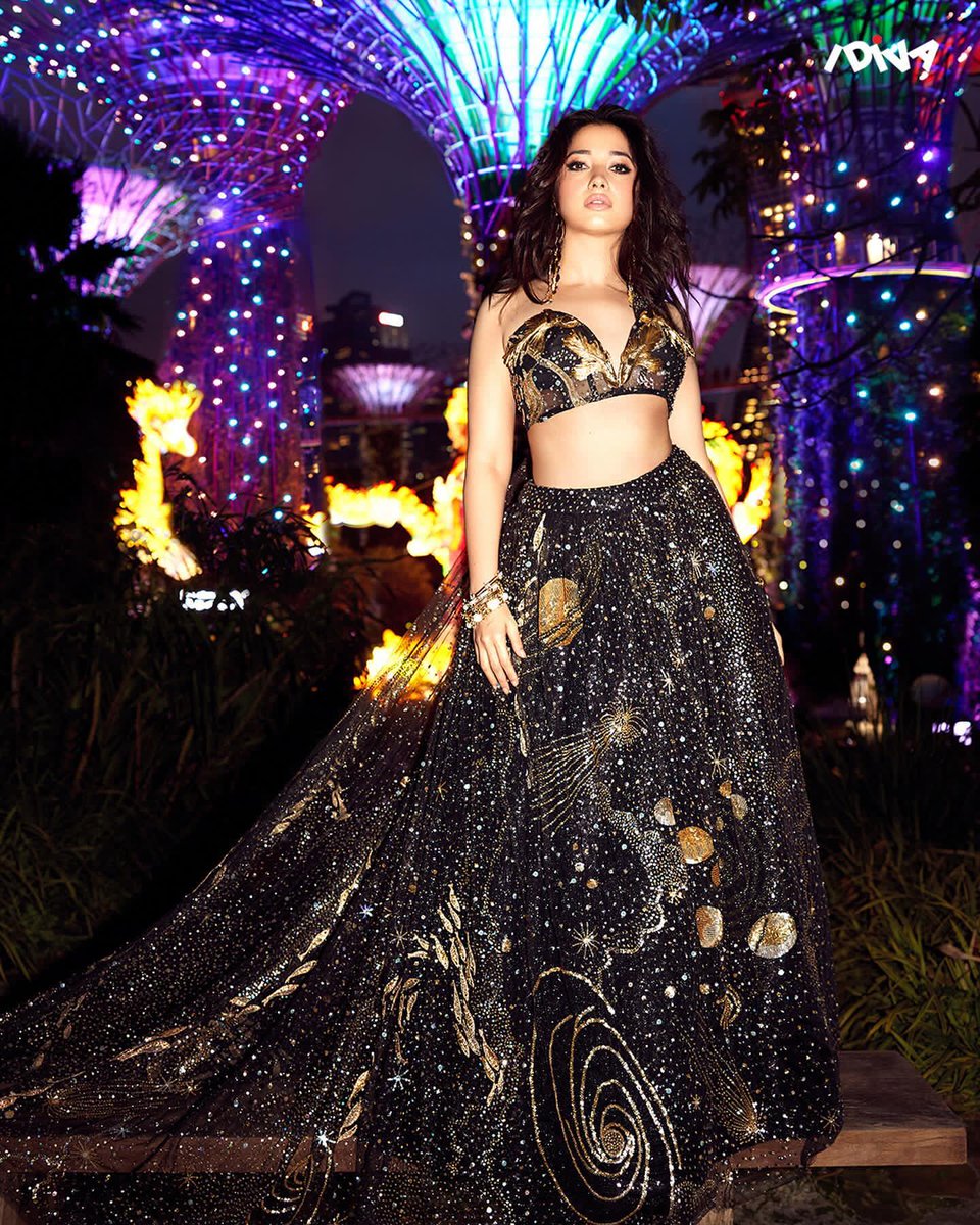 GlamCrest tweet media