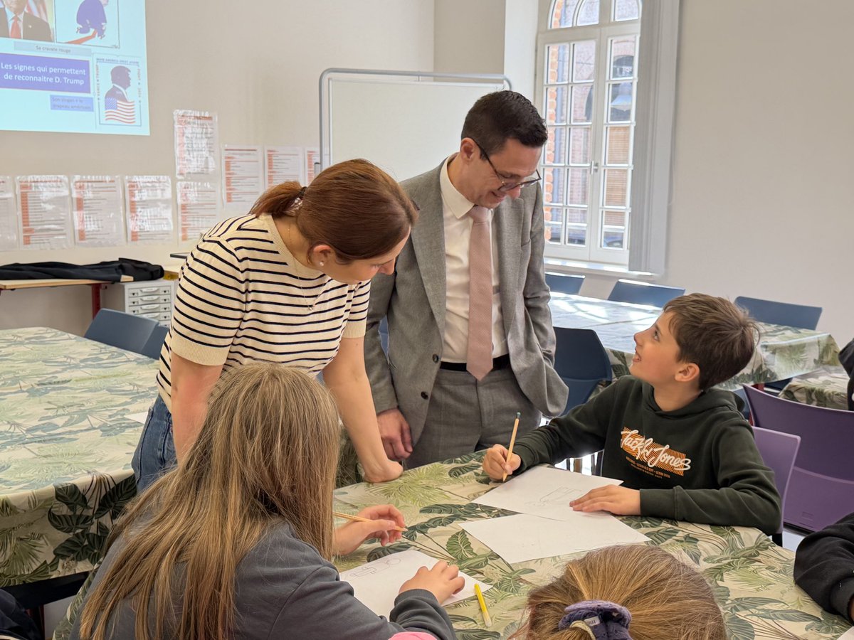 PMoyarecteur's tweet image. #SPME2026
Aux Archives de la Somme, de très beaux échanges avec les élèves de l’école Sagebien autour du dessin de presse.
Merci aux enseignants, à nos équipes #EMI et aux intervenants @laBnF pour leur engagement au service de l’esprit critique des élèves.