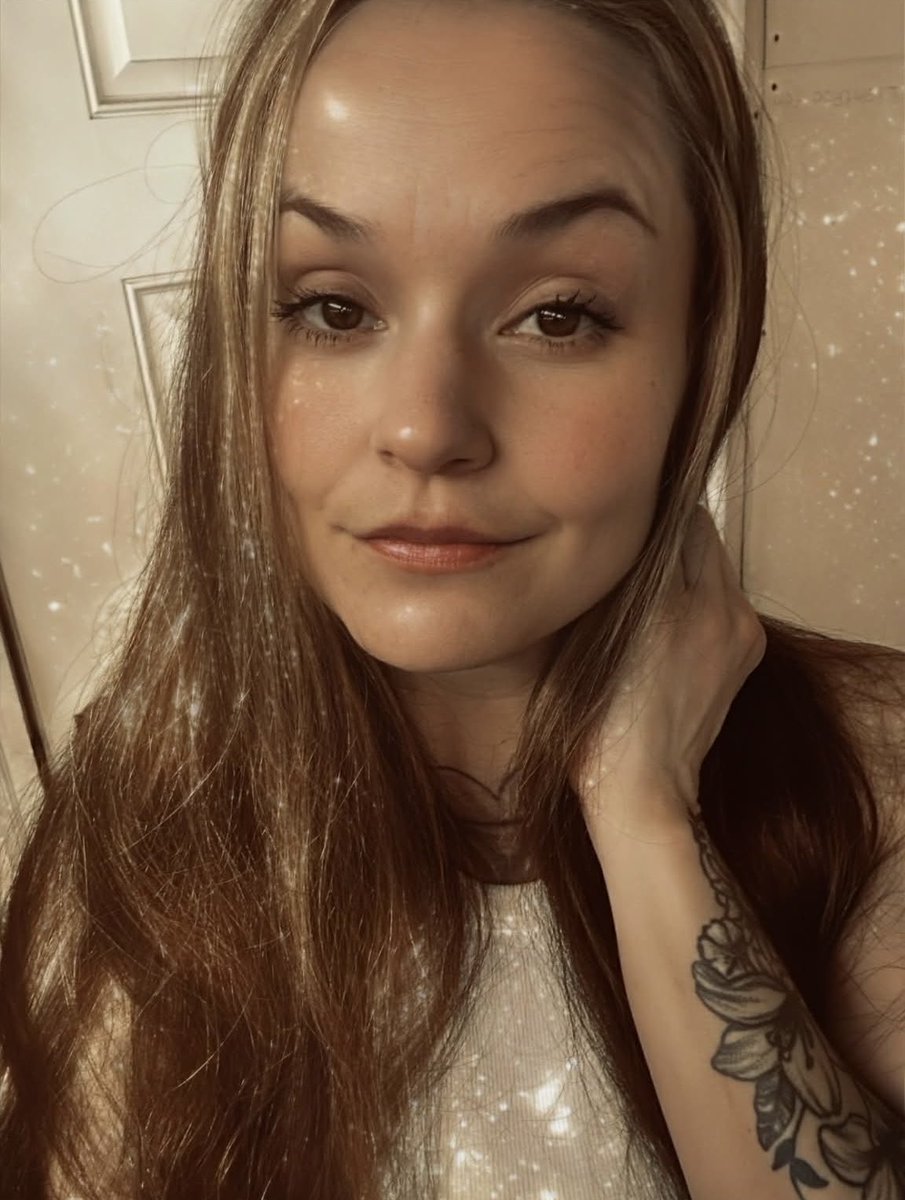 Bri N 💋 tweet media