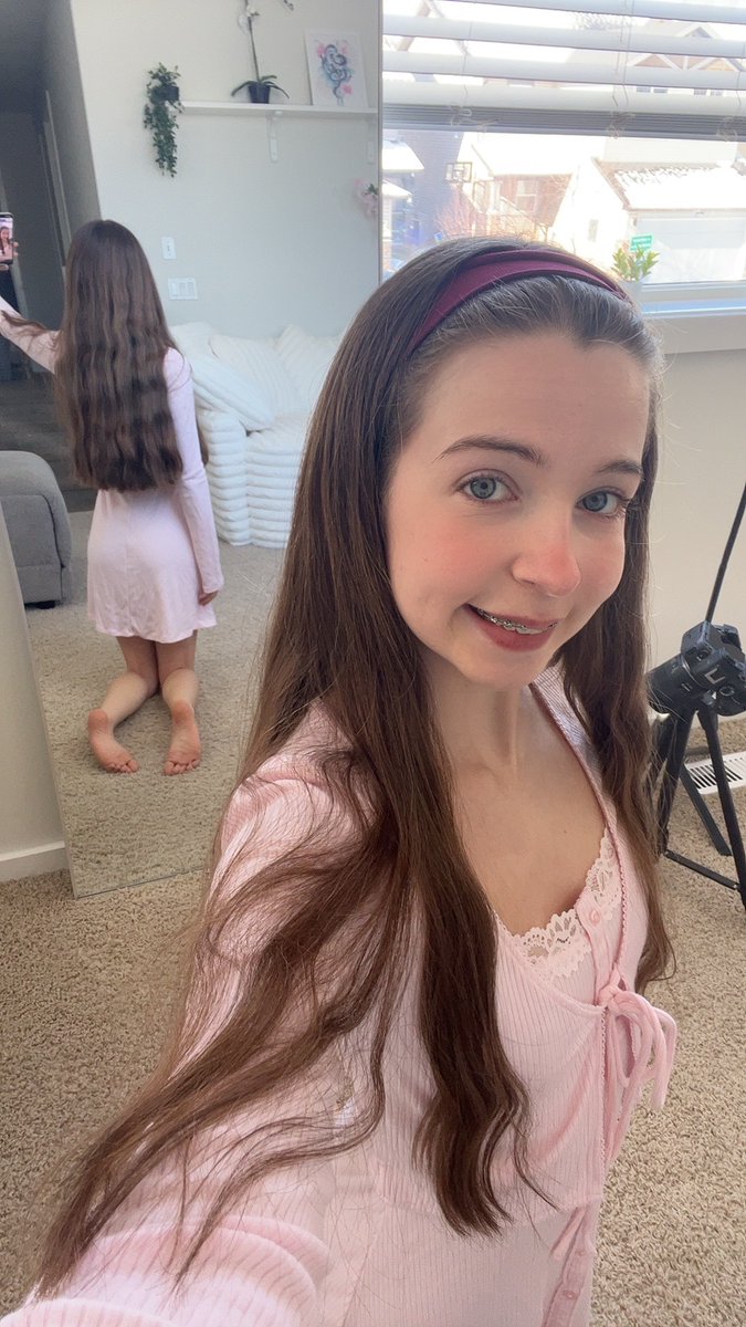 AllyMayyRose tweet media