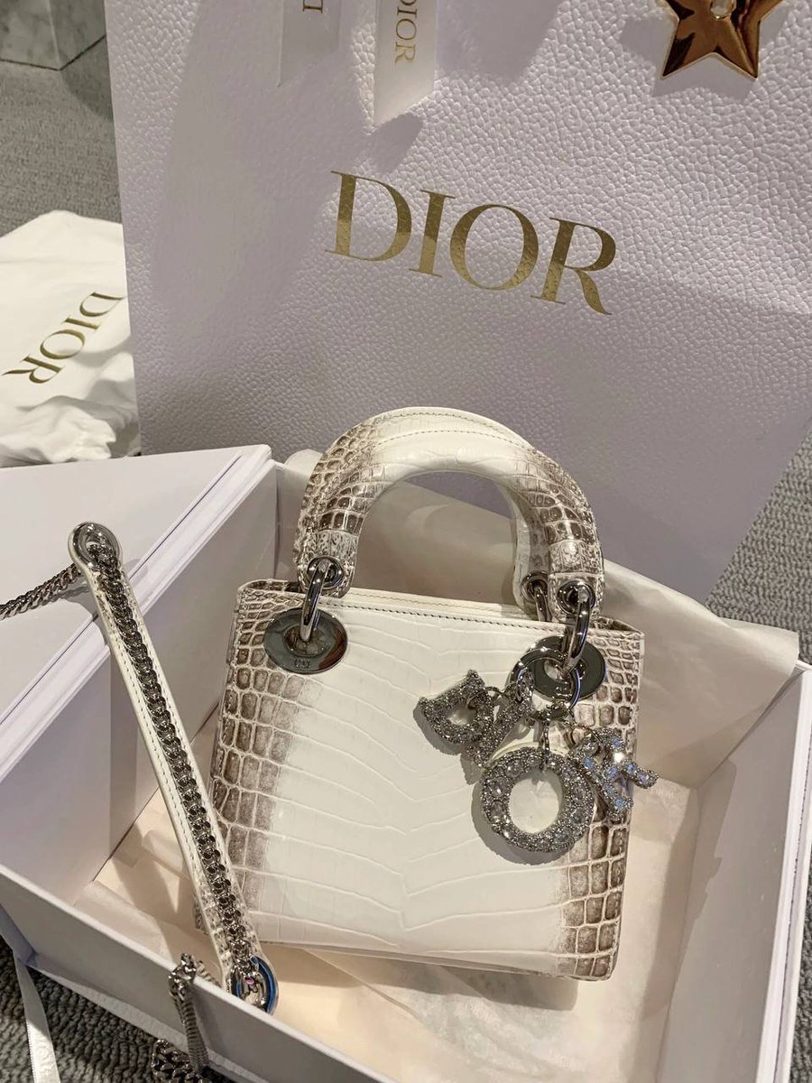 Isabelle tweet media