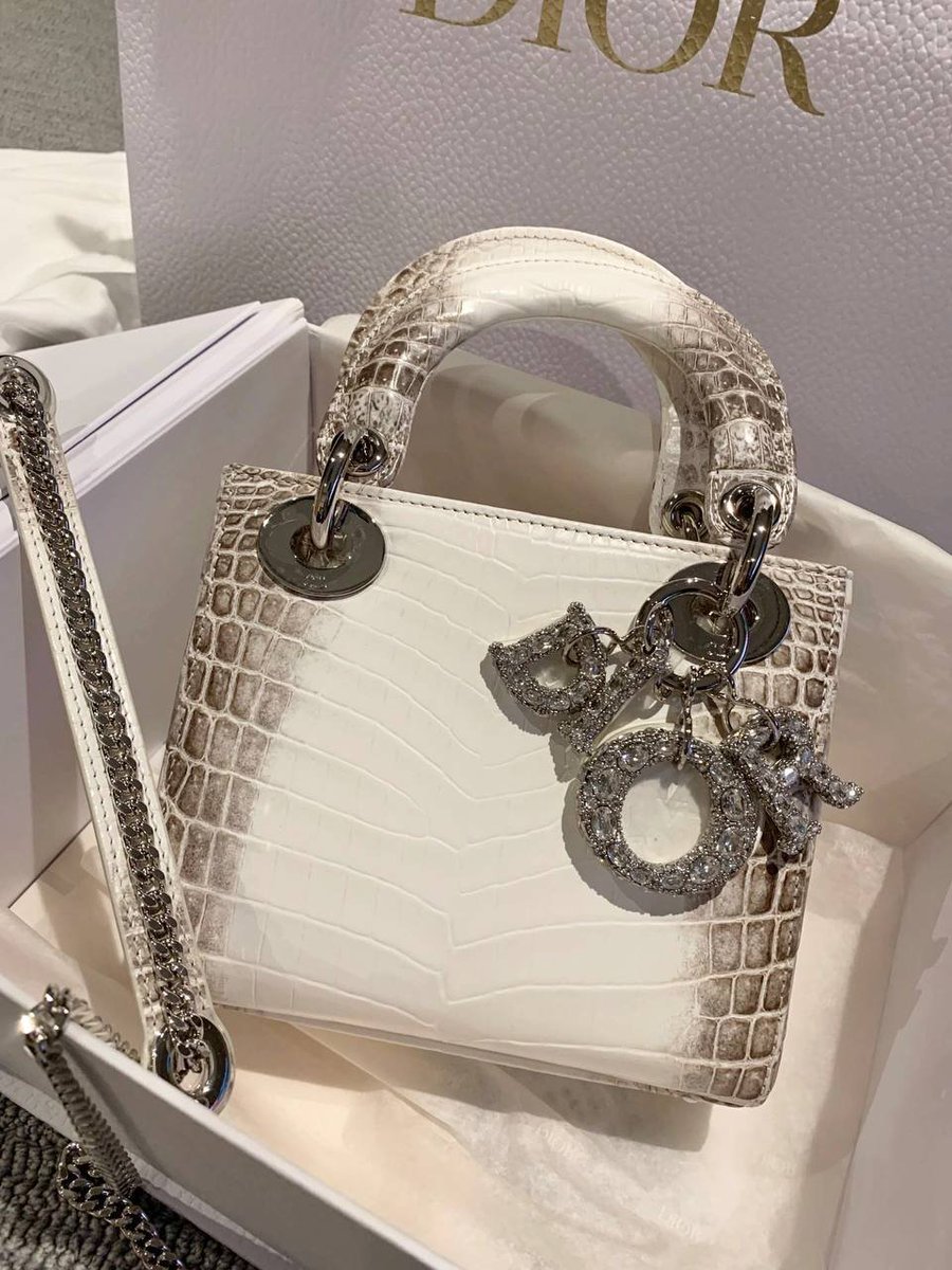 Isabelle tweet media