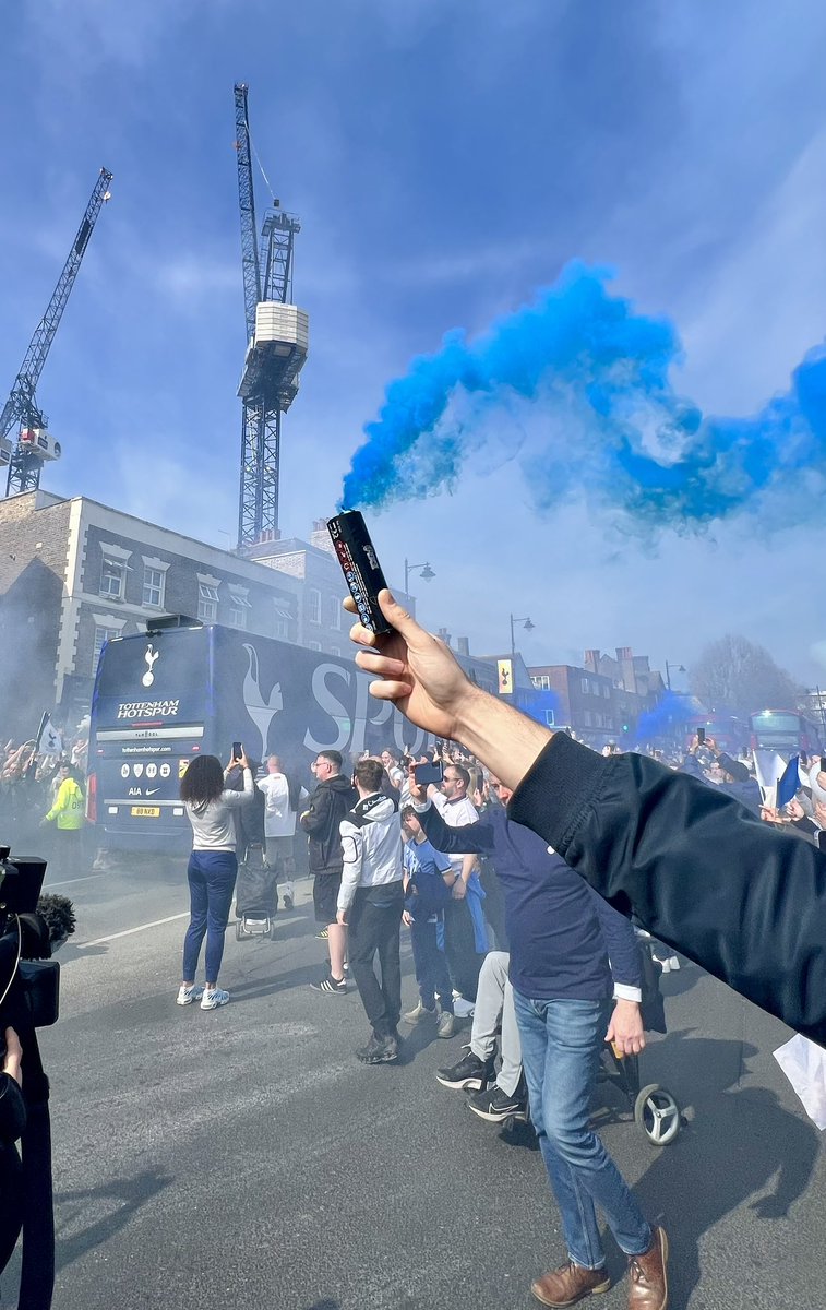 chloe🦋 tweet media