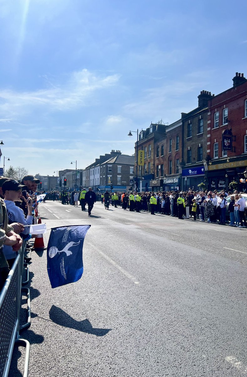 chloe🦋 tweet media