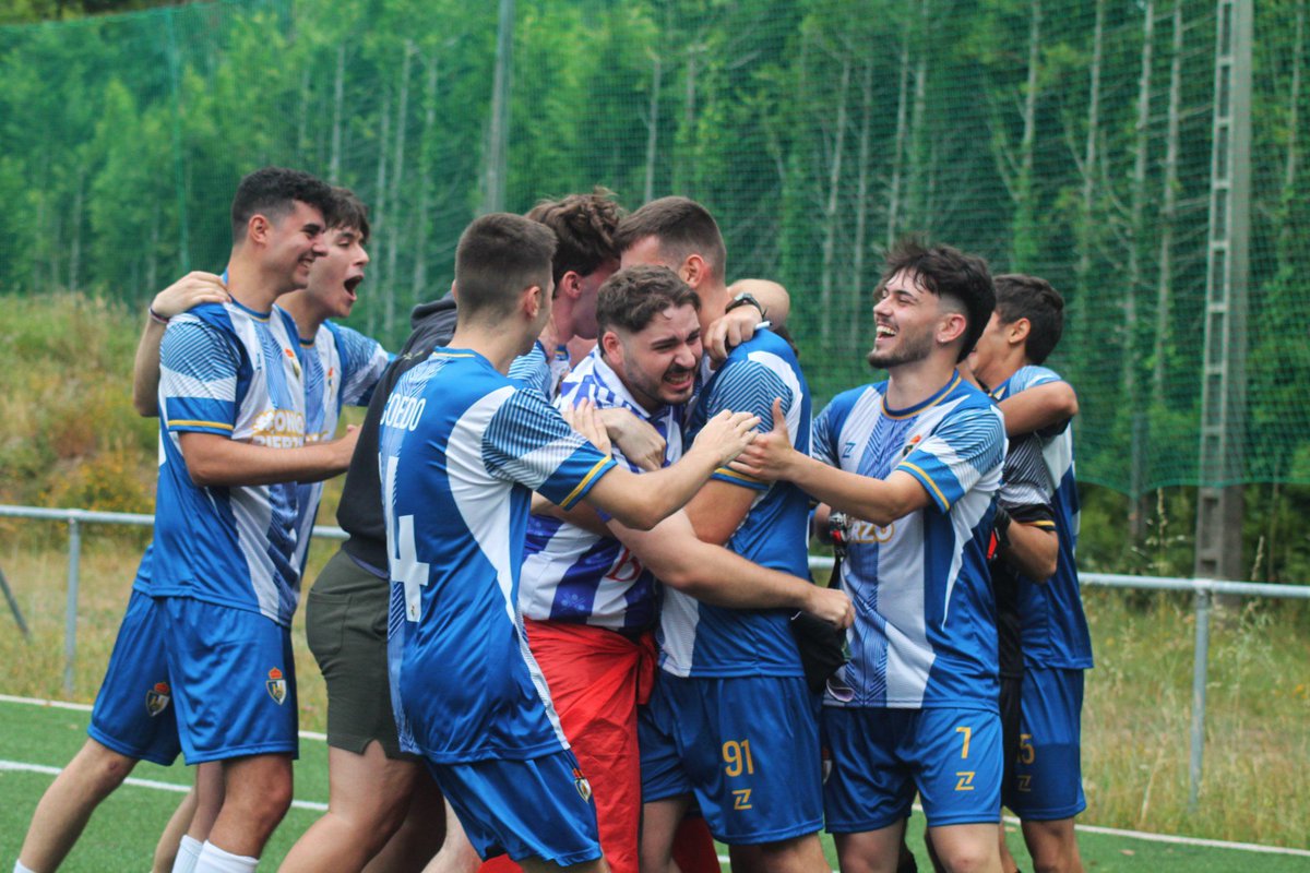 galizatwcup's tweet photo. 💙 @TwPonfe é o cuarto equipo confirmado en participar na #GalizaTwCup2026

🫡🇧🇬 Chegaron as semifinais na última edición grazas ao Robledazo no derbi dos Ancares e buscarán levar a copa para Ponferrada

💪 Toda o Bierzo está con vós, Aupa Deportiva! https://t.co/eRia7lRcmg