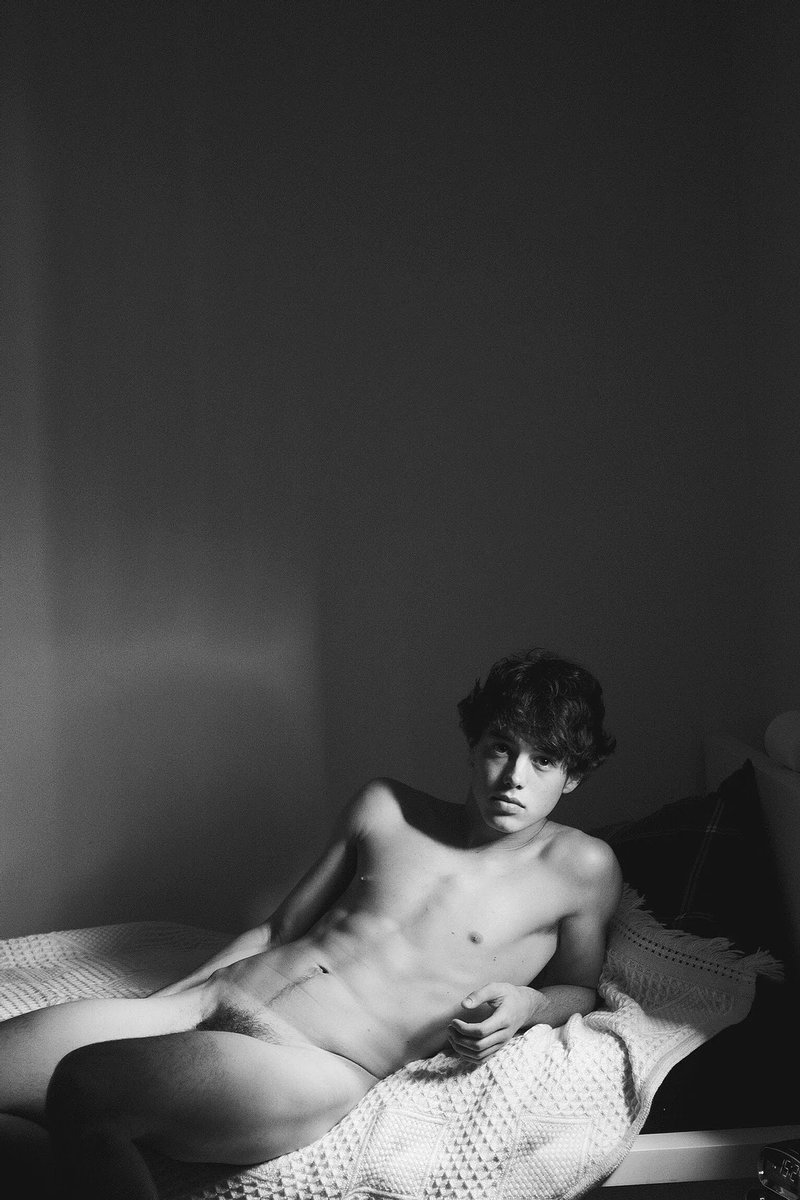 A Celebration to the Beauty of the Male Body tweet media