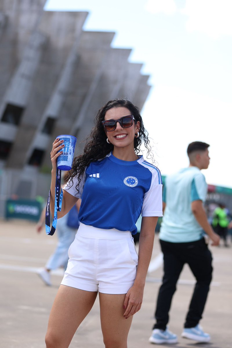 analê 🦊 tweet media