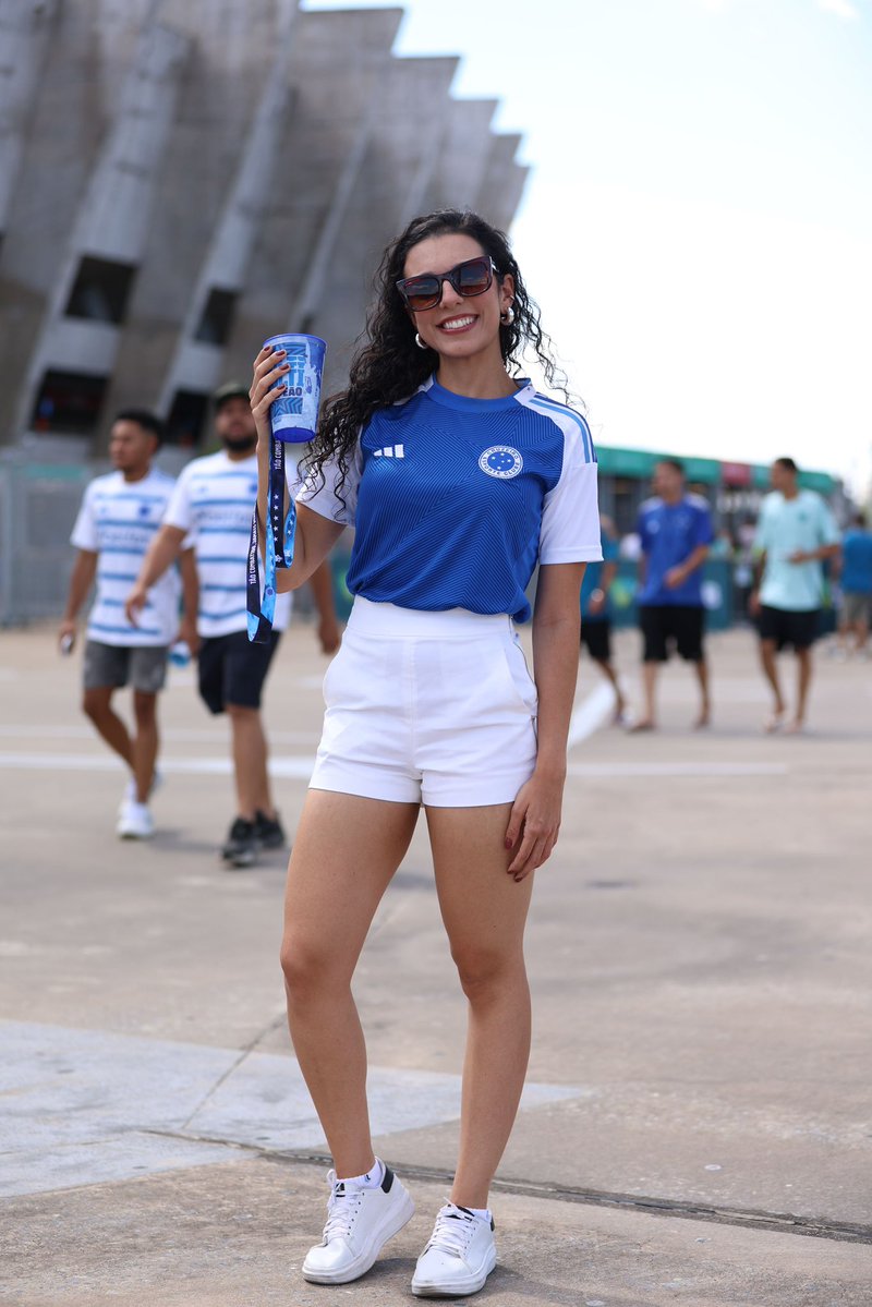 analê 🦊 tweet media