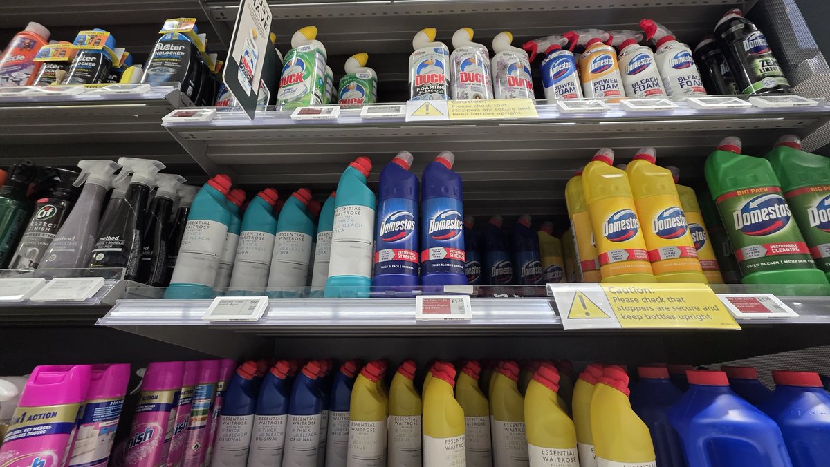 Glooface tweet media