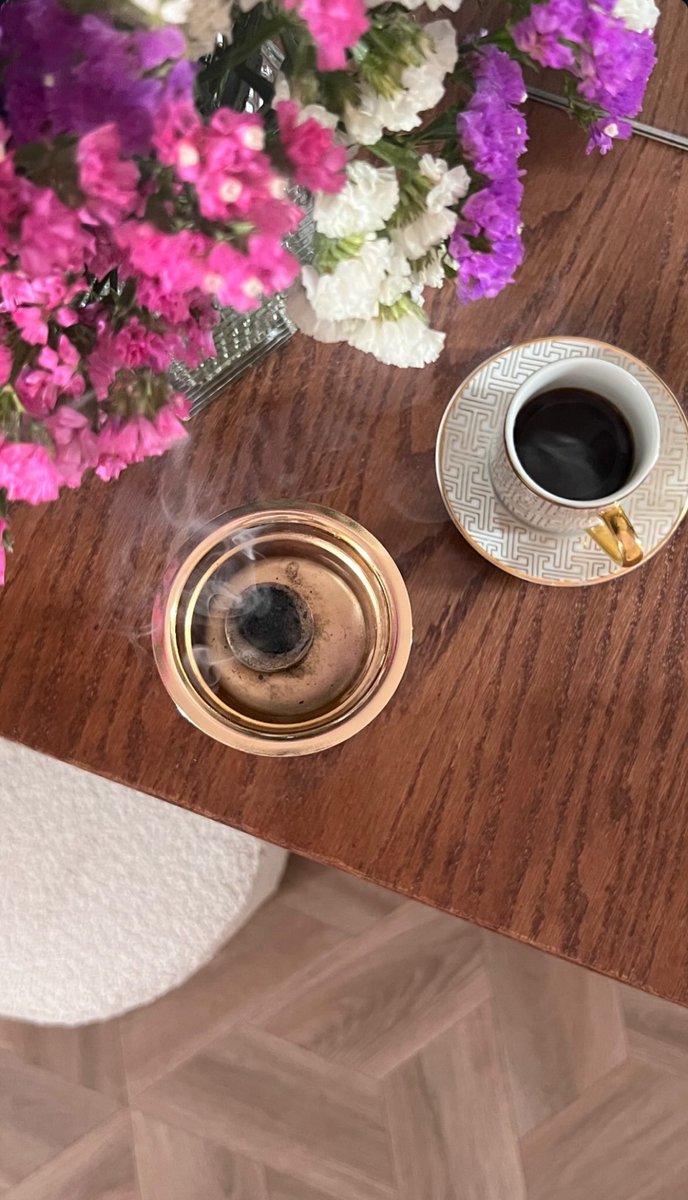 ϻ𝐚𝔥𝐚 tweet media