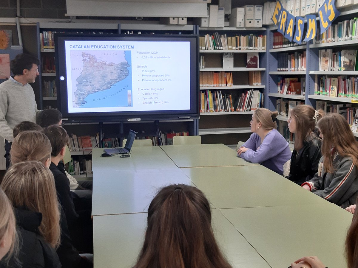 Europe_INSCelra's tweet photo. Day 1 #ErasmusPlus #StoriesInMotion #KA121Celrà #Celrà #Waldkraiburg #Hosting #WelcomePartners #ComparingContrastingEducationalSystems #WarmUpActivities #CulturalSites #ErasmusProject #ForeignLanguages #StudentsAreTeachers #TownHallVisit #MayorReception https://t.co/H5dzebDAYM