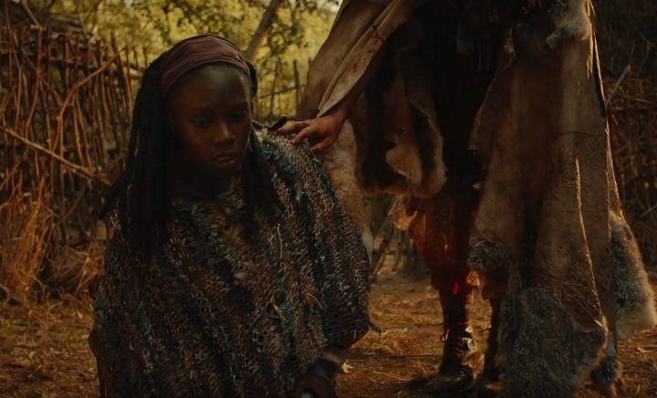 lottieshaunat's tweet image. lottie finding akilah when she was having a vision of her animals being dead, and then later in the adult timeline comforting shauna when she thought she'd have to kill a goat #hmm