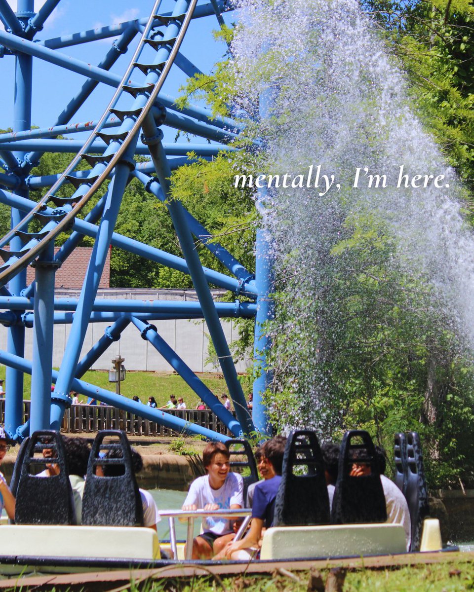 Six Flags St. Louis tweet media