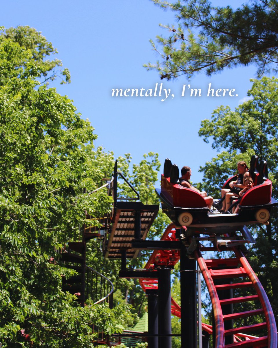 Six Flags St. Louis tweet media