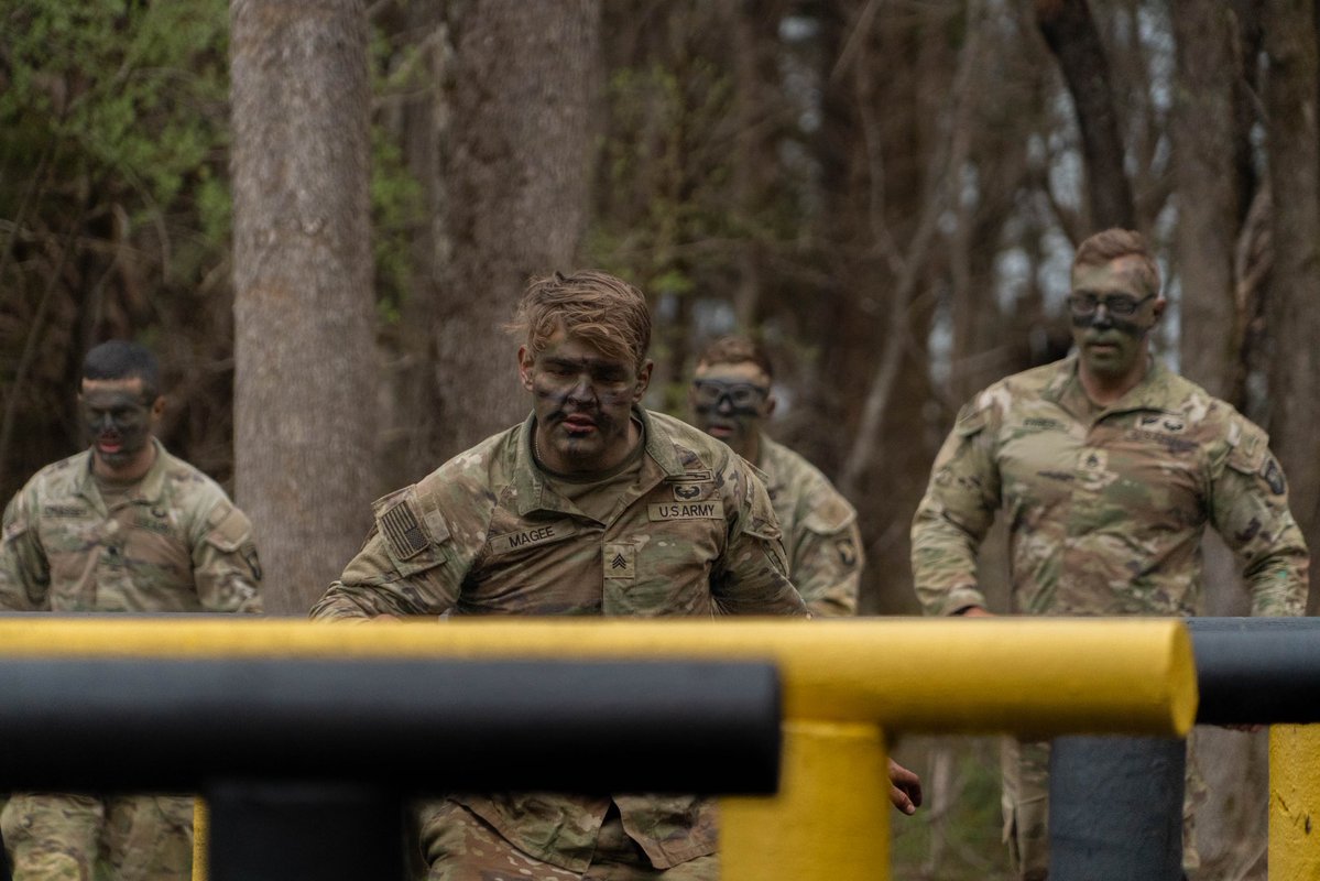 Michigan Army National Guard tweet media