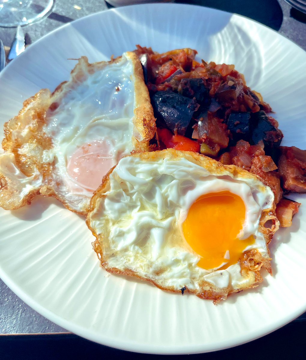 Carlos F tweet media