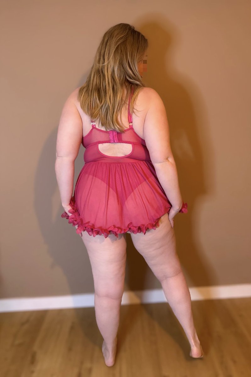 dutchanouk's tweet photo. @OFStarPromo @FfionRosszdc3 Want to see how classy and slutty a Milf can be at the same time? 

🚨 Huge Sale 🚨

#onlyfans #nsfw #milf #boobs #tits #blond #horny #f2f #model

https://t.co/9F75RTeTjW
https://t.co/zHnX3qL8VL https://t.co/75nM2Ym3dE