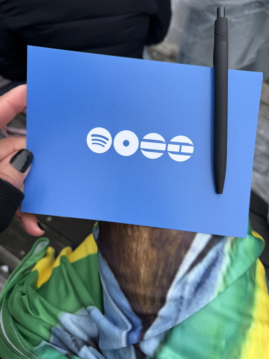 Luana pretty woman do mingyu 🪭 tweet media