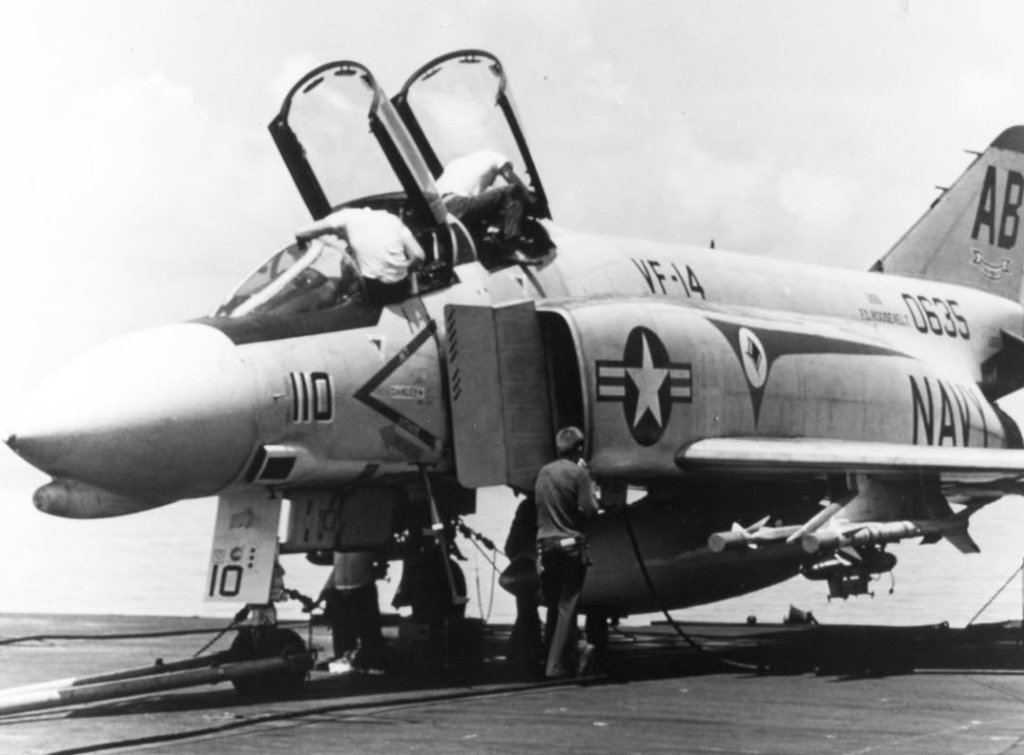 F-4 Pʜᴀɴᴛᴏᴍ II ɪs ᴍʏ ғᴀᴠᴏʀɪᴛᴇ "ʙɪʀᴅ" 🏴‍☠️ tweet media